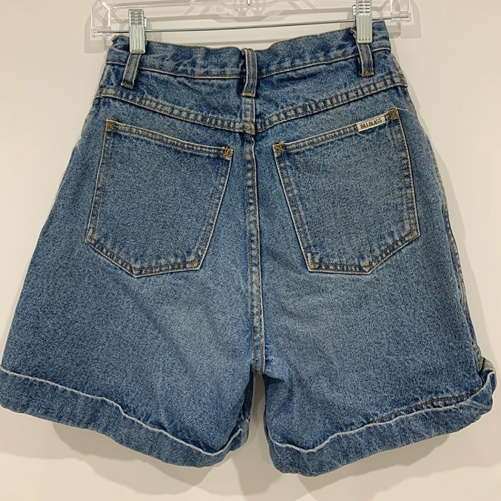 bill blass High-Waist Rolled Hem Denim Shorts in Blue - Picture 2 of 9